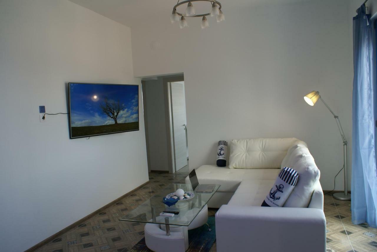 Island Apartment Kavála ภายนอก รูปภาพ