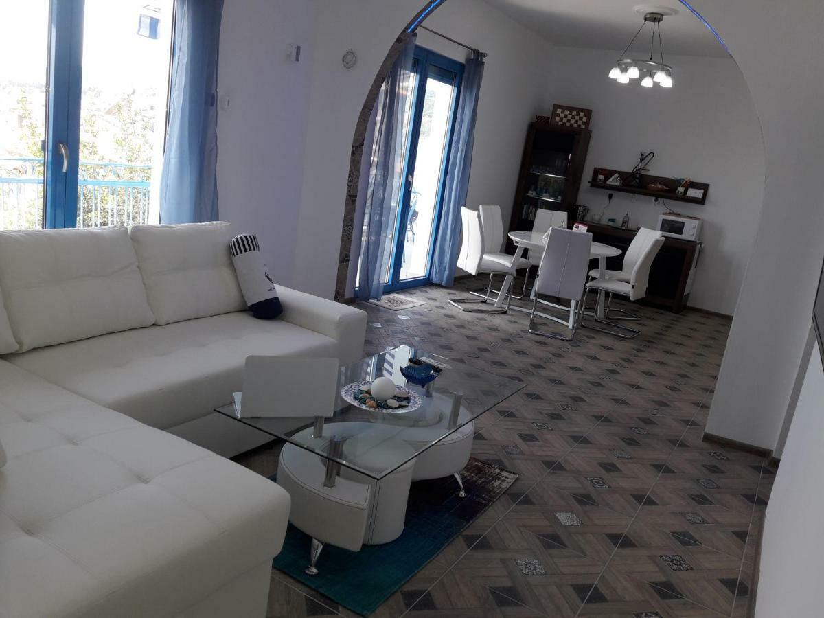 Island Apartment Kavála ภายนอก รูปภาพ